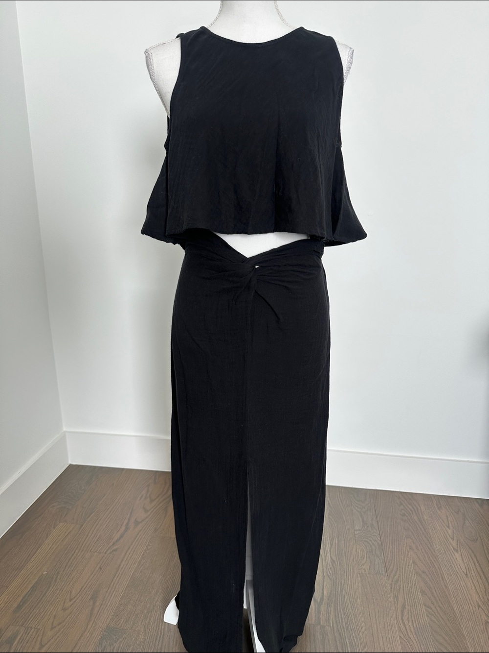 Elan Black 2-Piece Maxi Set with Twist Waist - Top is Small & Bottom is Medium